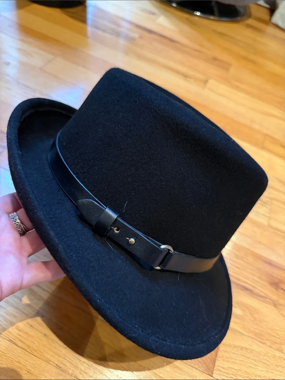 Eric Javits Black Wool Fedora with Croc-Embossed Patent Band - Picture 7 of 9